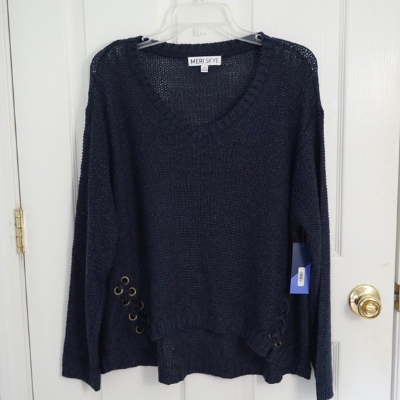 MAKE ME AN OFFER! Blue Cropped Sweater - Picture 1 of 3
